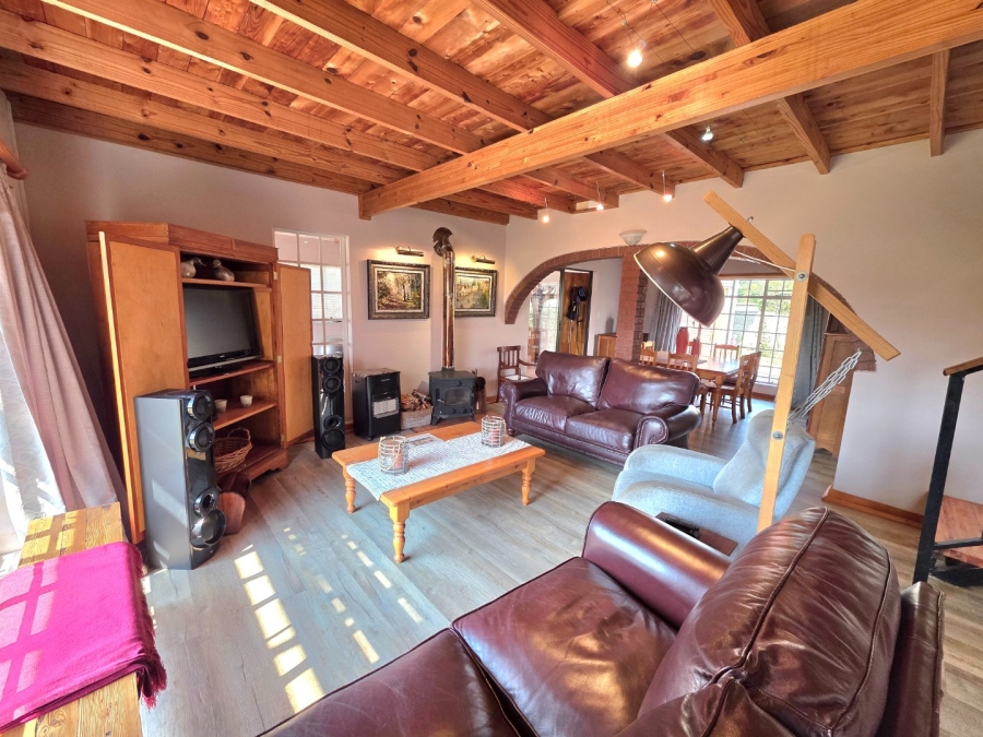 4 Bedroom Property for Sale in La Provance Free State